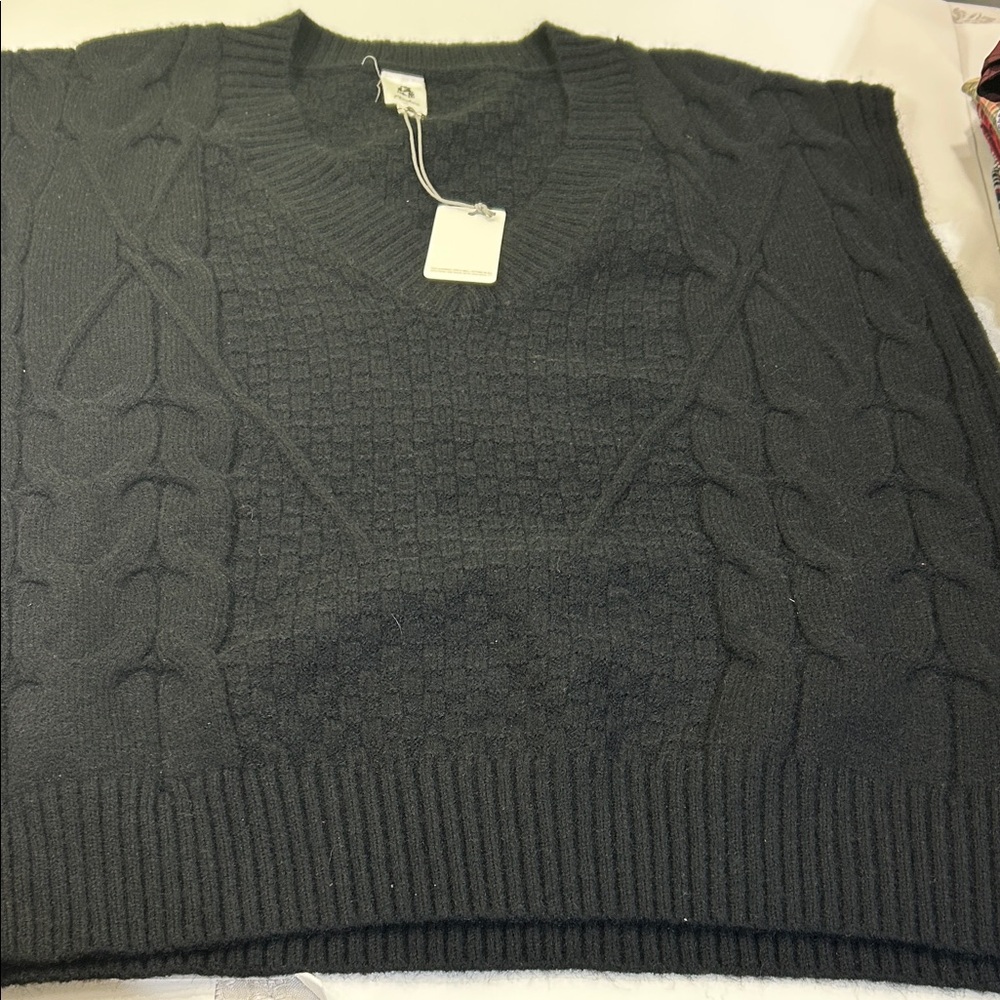 Men's Black Cable Knit Vest